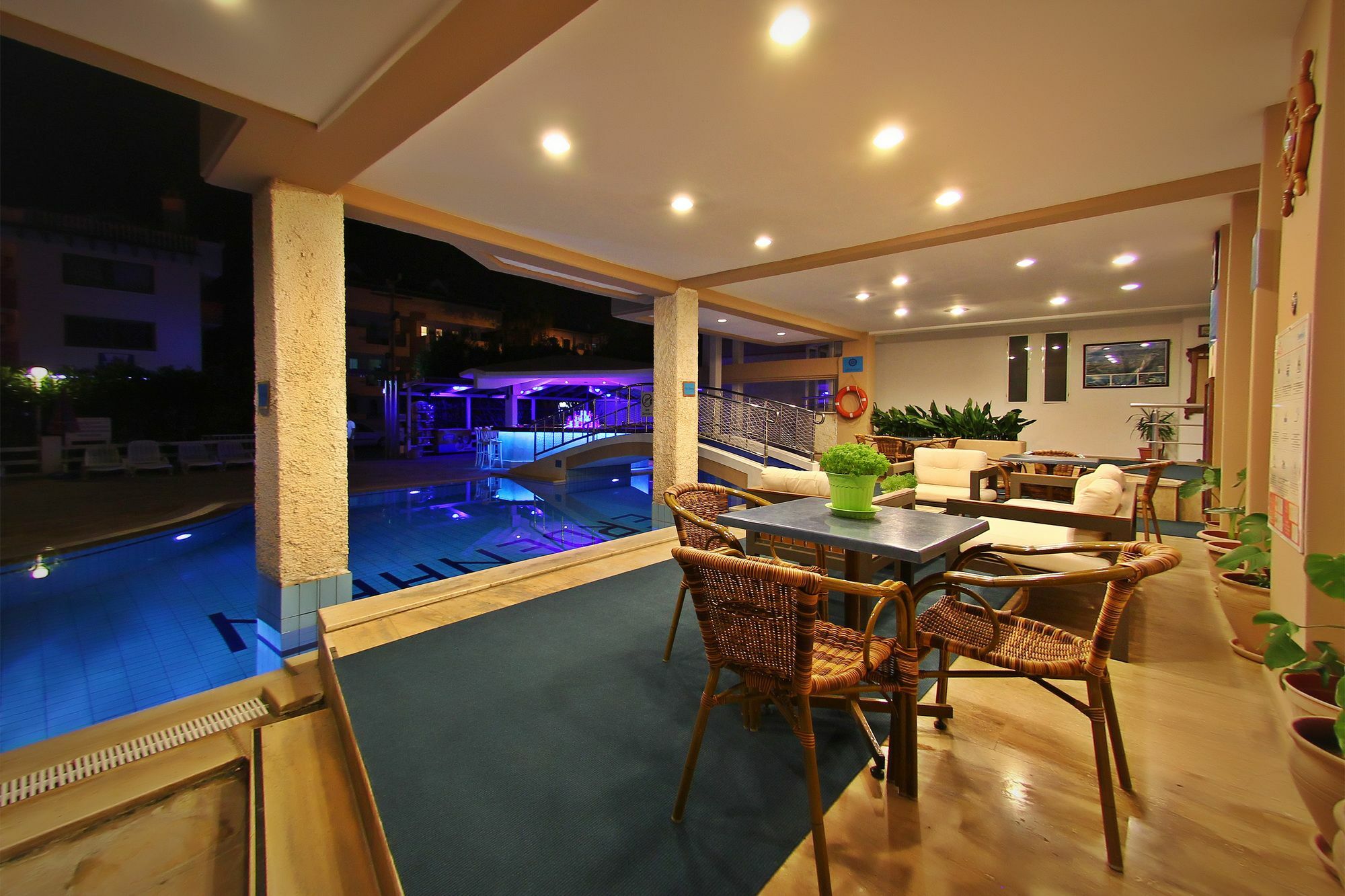 Erdenhan Apart Hotel Marmaris Exteriör bild