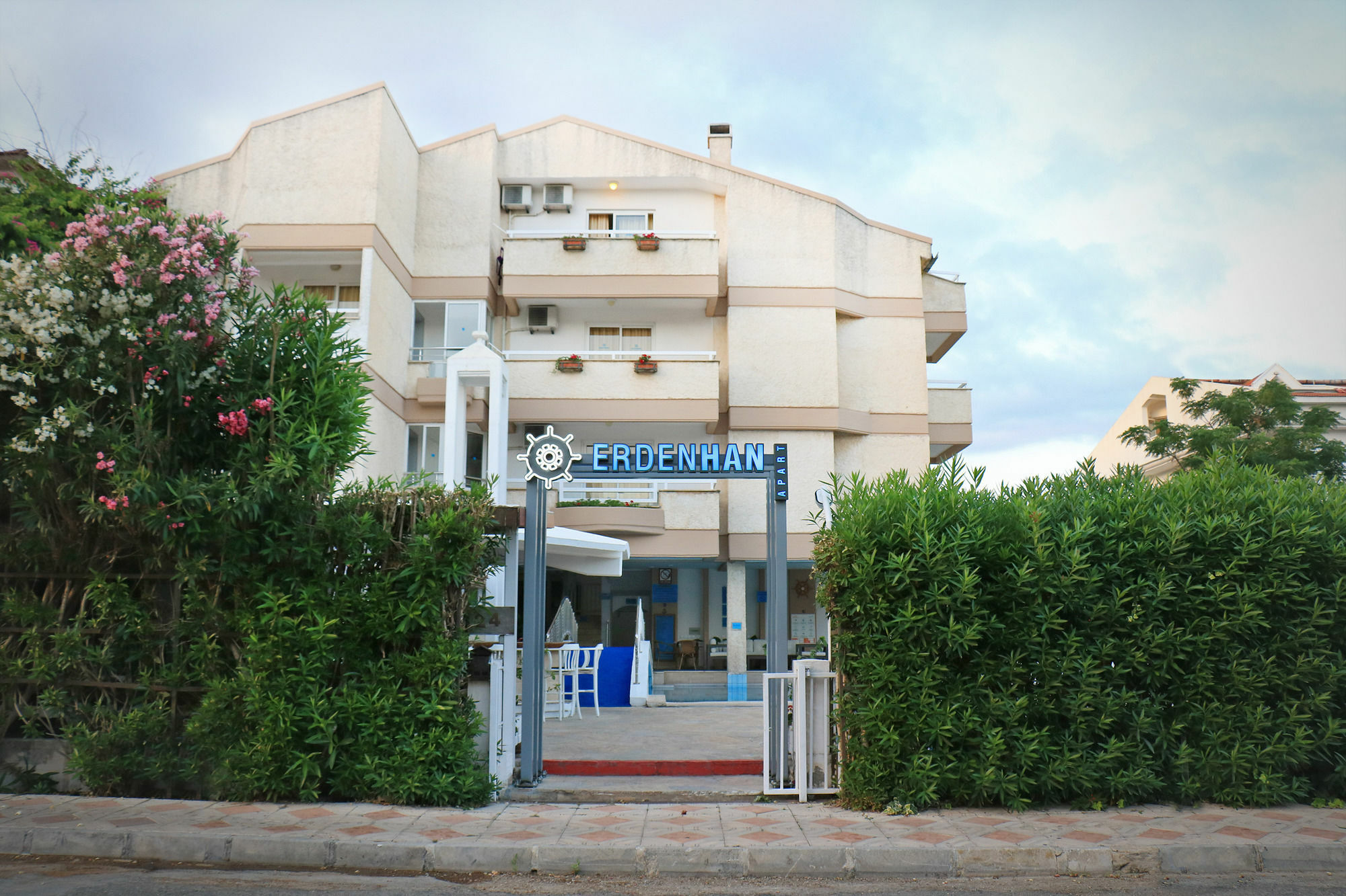 Erdenhan Apart Hotel Marmaris Exteriör bild